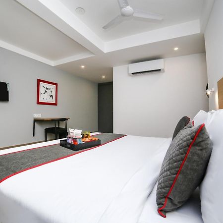 Townhouse Sohna Road 2 Hotel Gurgaon Exterior foto