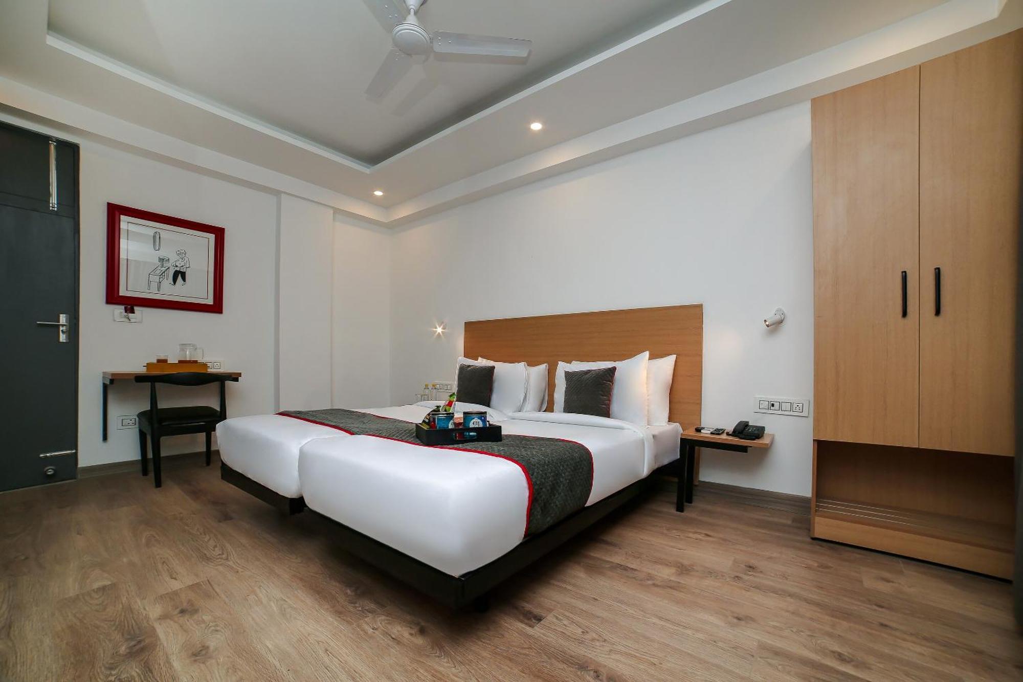 Townhouse Sohna Road 2 Hotel Gurgaon Exterior foto