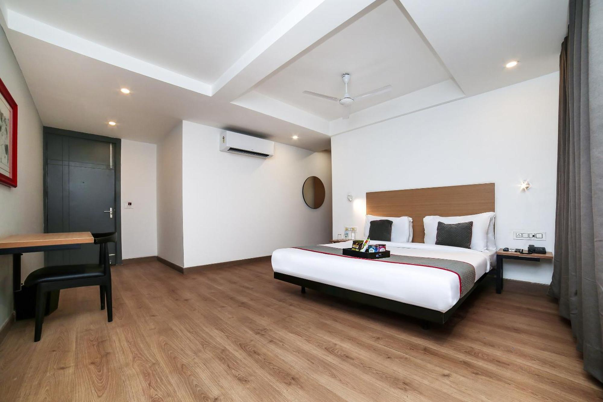 Townhouse Sohna Road 2 Hotel Gurgaon Exterior foto